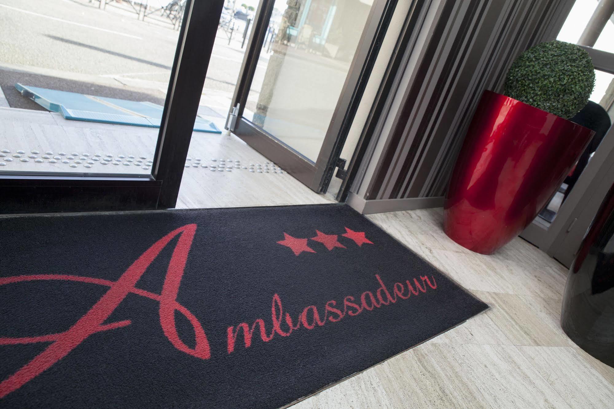 Ambassadeur Hotel - Cherbourg Port De Plaisance Exterior foto